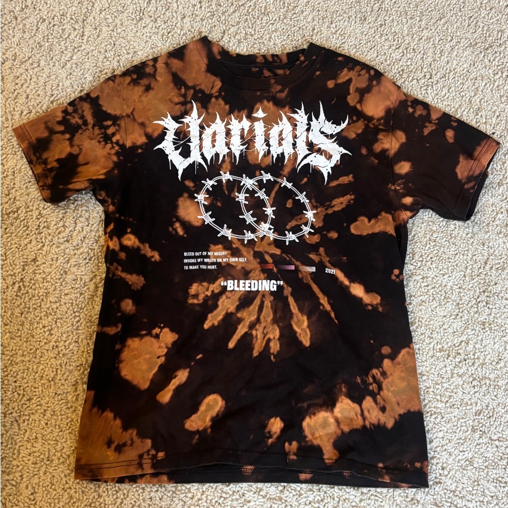 Acid Wash Varials Graphic T-Shirt Size M
